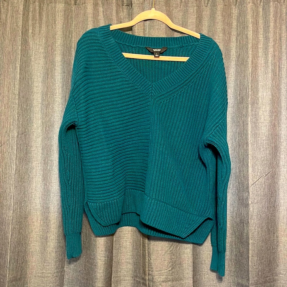 Simply Vera Emerald sweater